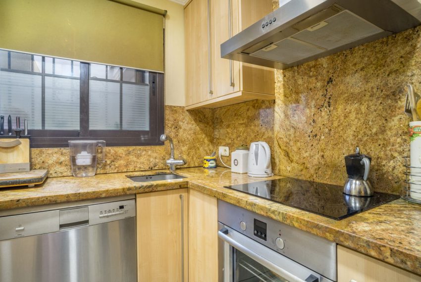 R4988542-Apartment-For-Sale-Nueva-Andalucia-Ground-Floor-Apartment-3-Beds-124-Built-9