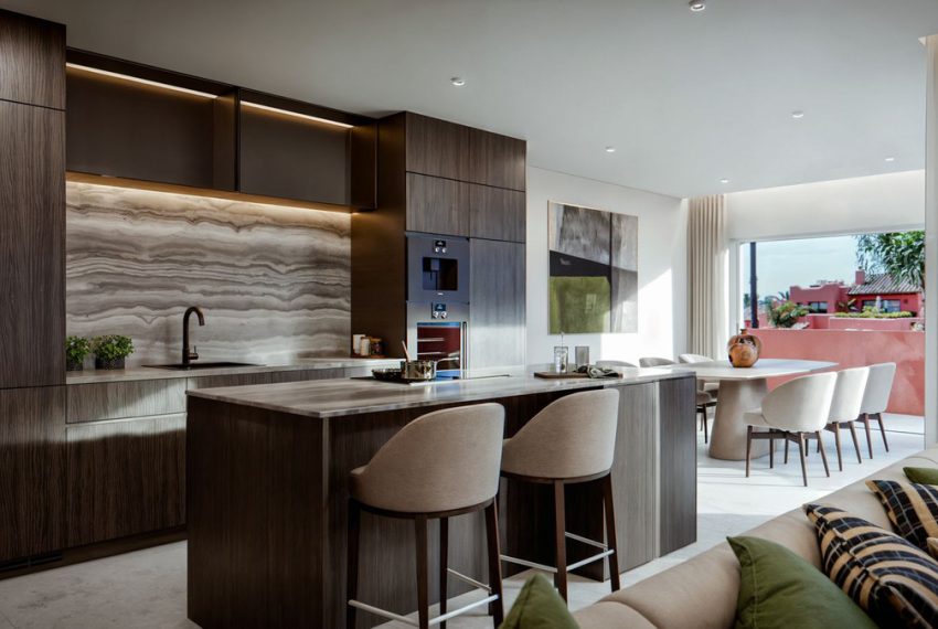 R5007919-Apartment-For-Sale-New-Golden-Mile-Penthouse-3-Beds-163-Built-2