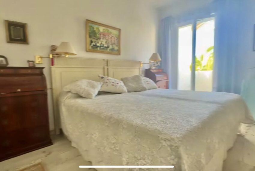 R5010196-Apartment-For-Sale-The-Golden-Mile-Penthouse-2-Beds-165-Built-11