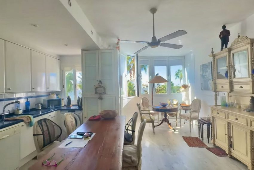 R5010196-Apartment-For-Sale-The-Golden-Mile-Penthouse-2-Beds-165-Built-5