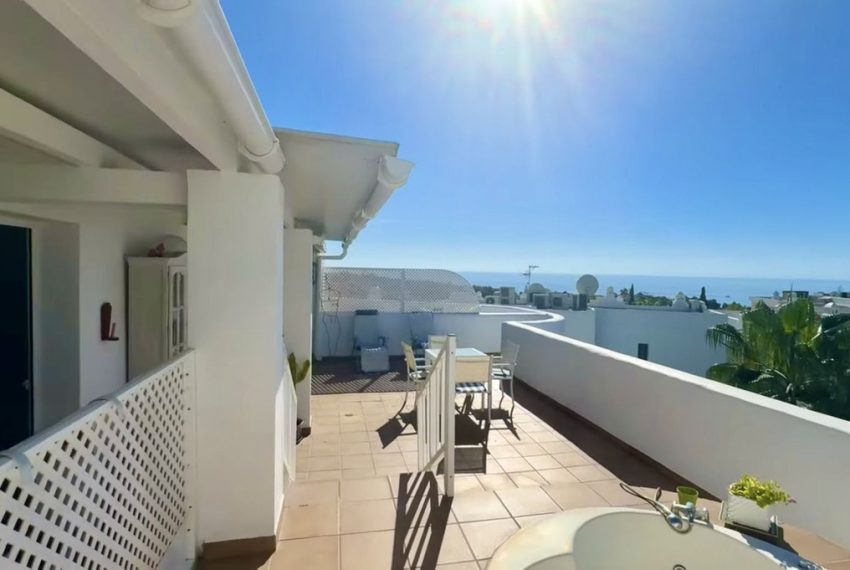 R5010196-Apartment-For-Sale-The-Golden-Mile-Penthouse-2-Beds-165-Built