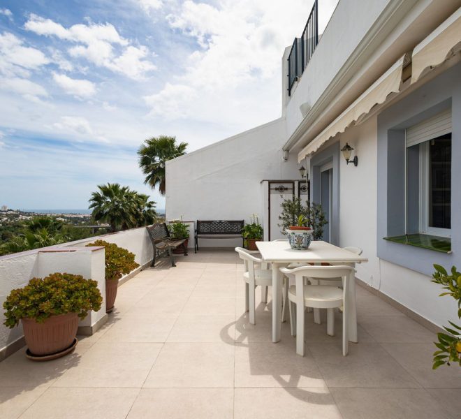 R5015443-Image 1-Middle Floor Apartment - 2 Beds - 133 Built