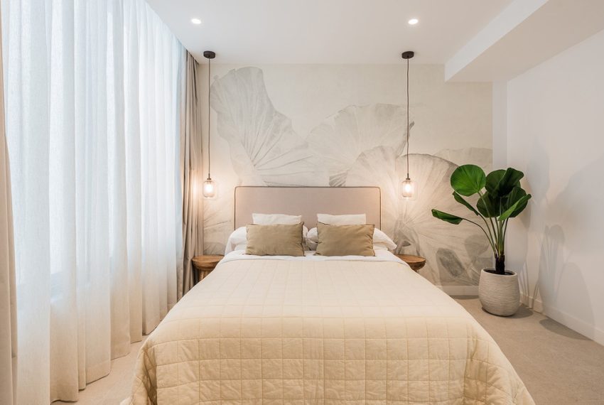 R5018740-Villa-For-Sale-Nueva-Andalucia-Detached-6-Beds-613-Built-14