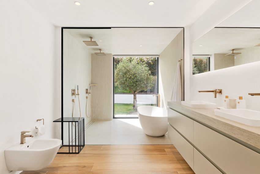 R5018740-Villa-For-Sale-Nueva-Andalucia-Detached-6-Beds-613-Built-16