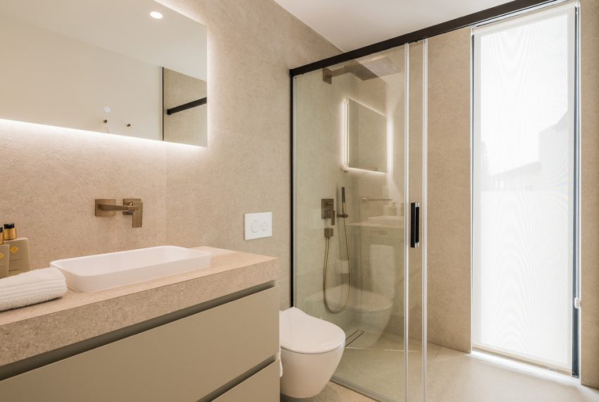 R5018740-Villa-For-Sale-Nueva-Andalucia-Detached-6-Beds-613-Built-18