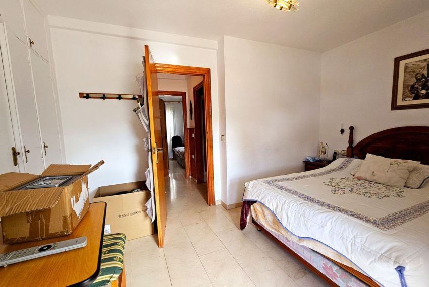 R5021803-Apartment-For-Sale-La-Campana-Penthouse-3-Beds-82-Built-12