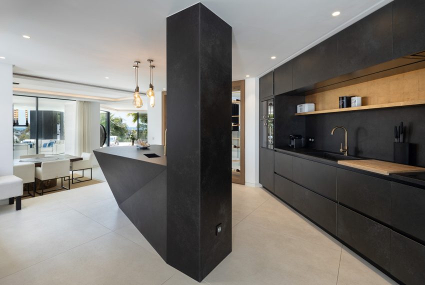 R5026426-Villa-For-Sale-Benahavis-Detached-5-Beds-555-Built-12