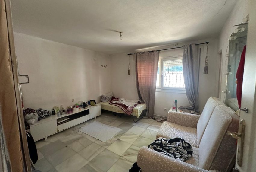 R5048824-Villa-For-Sale-Nueva-Andalucia-Detached-7-Beds-356-Built-8