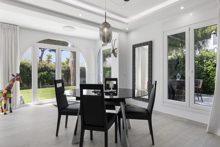 R5050750-Villa-For-Sale-Estepona-Detached-3-Beds-125-Built-6