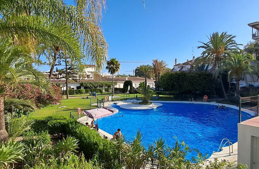 R5078362-Apartment-For-Sale-The-Golden-Mile-Middle-Floor-1-Beds-67-Built-15