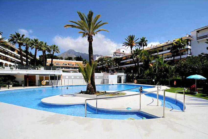 R5078362-Apartment-For-Sale-The-Golden-Mile-Middle-Floor-1-Beds-67-Built