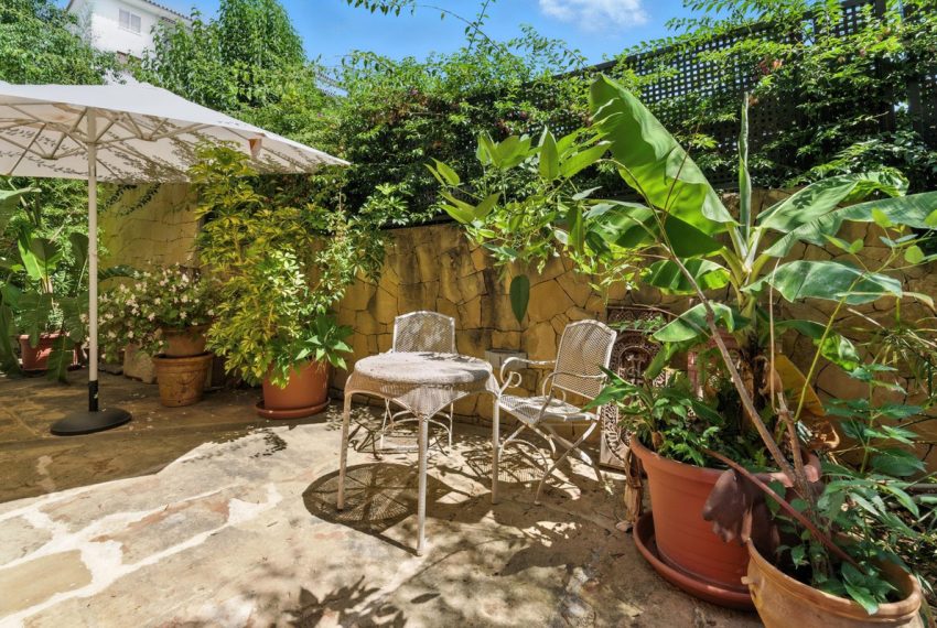 R5133331-Villa-For-Sale-Marbella-Detached-10-Beds-679-Built-1