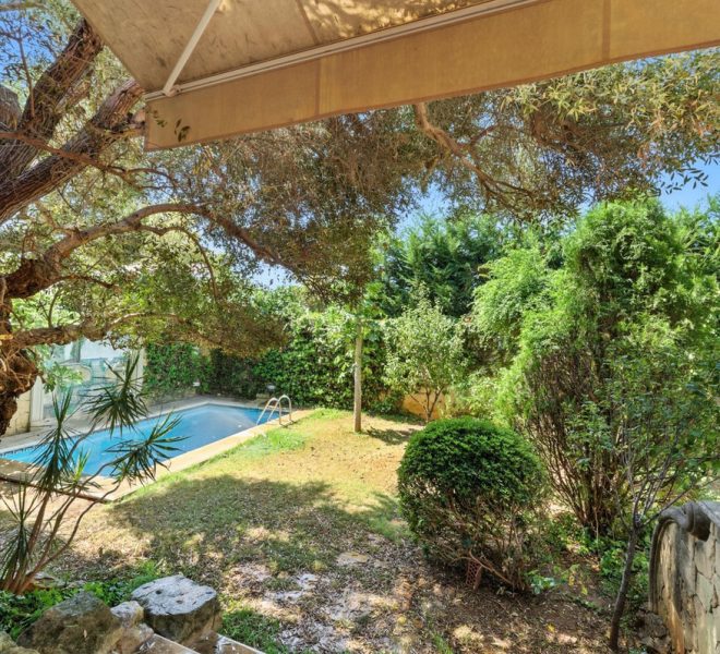 R5133331-Image 1-Detached - 10 Beds - 679 Built