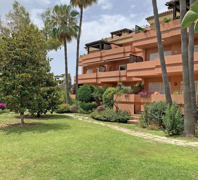 R5141857-Image 1-Penthouse Duplex - 3 Beds - 205 Built