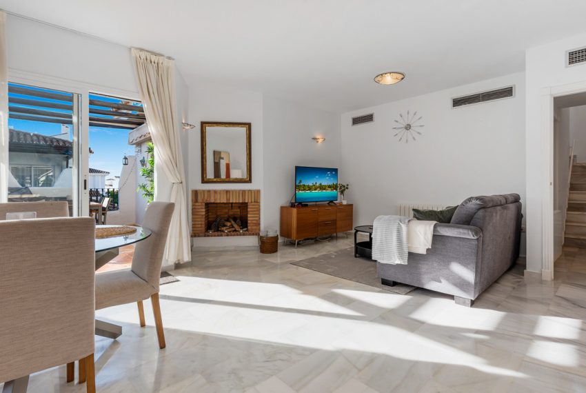 R5161969-Apartment-For-Sale-Nueva-Andalucia-Penthouse-2-Beds-127-Built-1