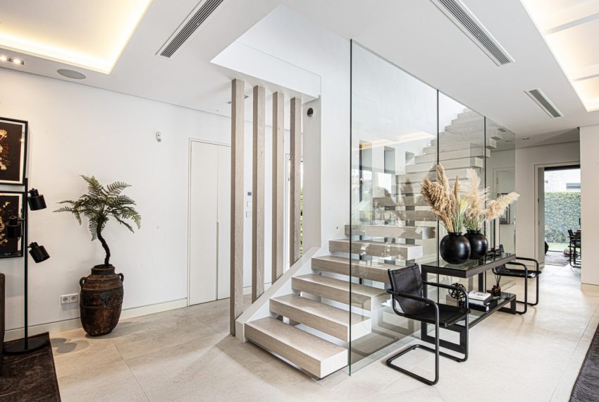 R5179864-Villa-For-Sale-The-Golden-Mile-Detached-5-Beds-360-Built-14