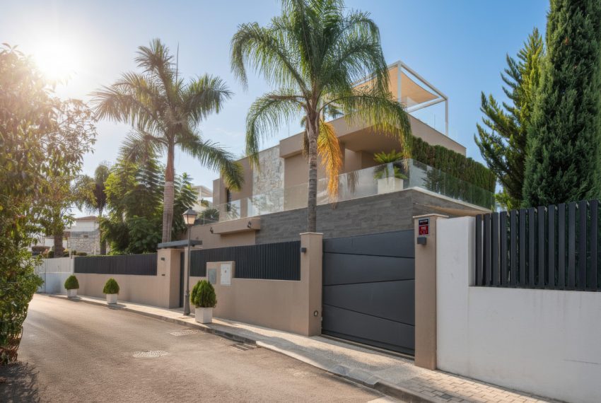 R5179864-Villa-For-Sale-The-Golden-Mile-Detached-5-Beds-360-Built-2