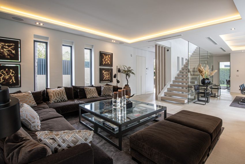 R5179864-Villa-For-Sale-The-Golden-Mile-Detached-5-Beds-360-Built-7