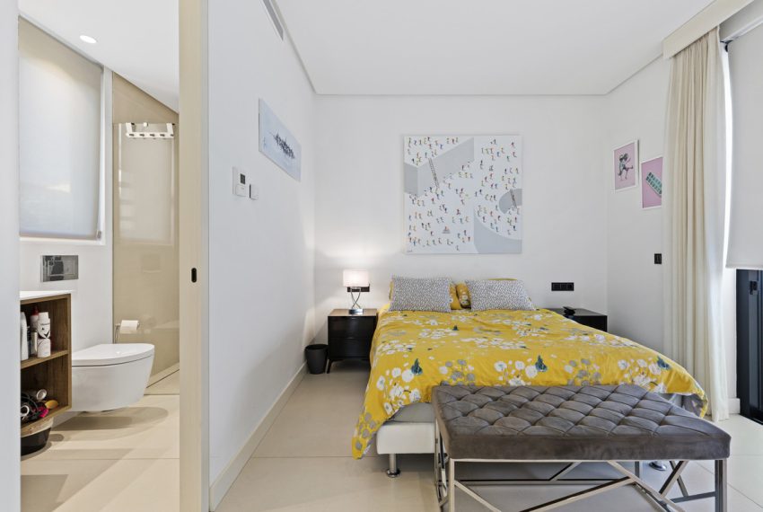 R5182645-Villa-For-Sale-San-Pedro-de-Alcantara-Detached-6-Beds-365-Built-19