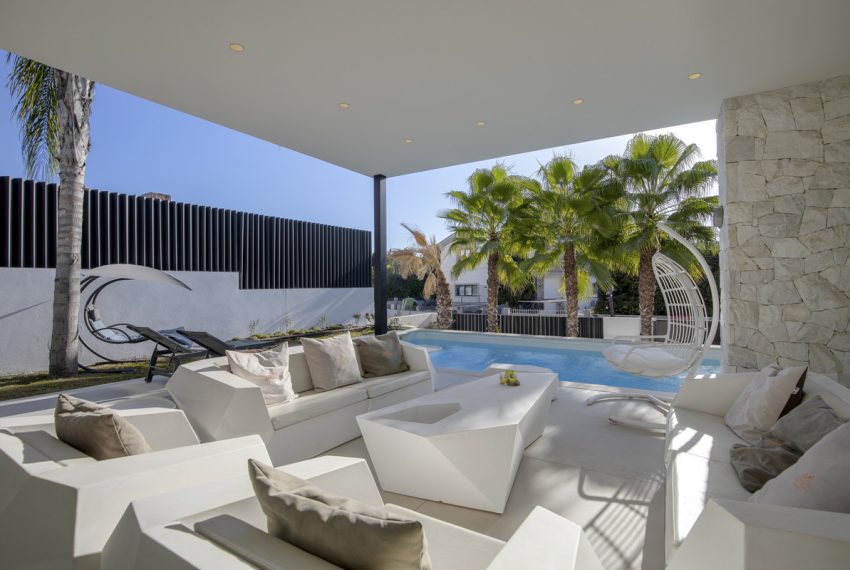 R5182645-Villa-For-Sale-San-Pedro-de-Alcantara-Detached-6-Beds-365-Built-2