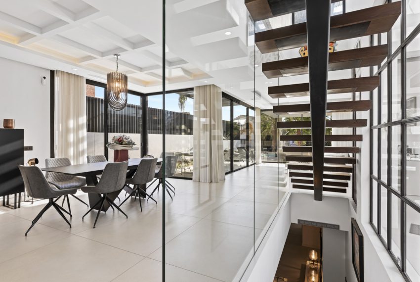 R5182645-Villa-For-Sale-San-Pedro-de-Alcantara-Detached-6-Beds-365-Built-8