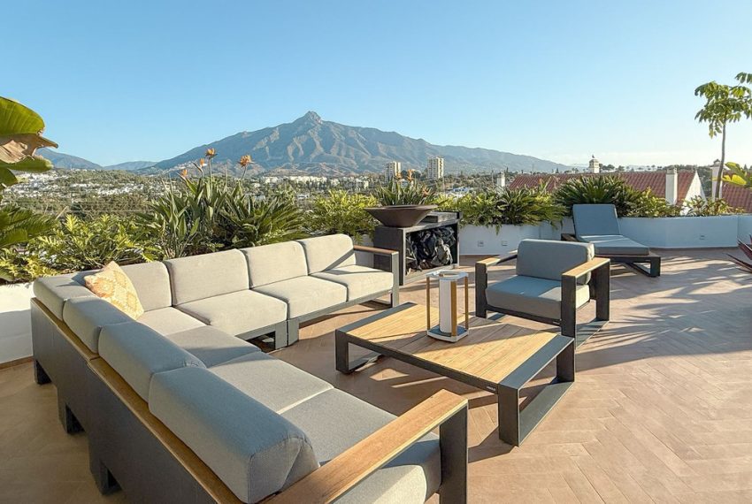 R5184106-Apartment-For-Sale-Nueva-Andalucia-Penthouse-3-Beds-139-Built