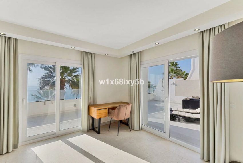 R5196673-Apartment-For-Sale-Estepona-Penthouse-3-Beds-210-Built-5