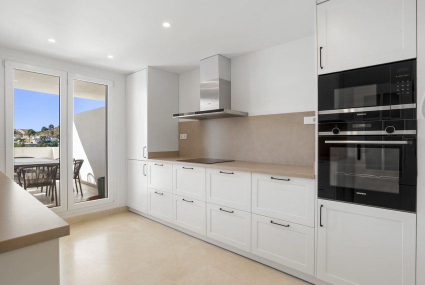 R5196688-Apartment-For-Sale-Aloha-Middle-Floor-Apartment-3-Beds-208-Built-11