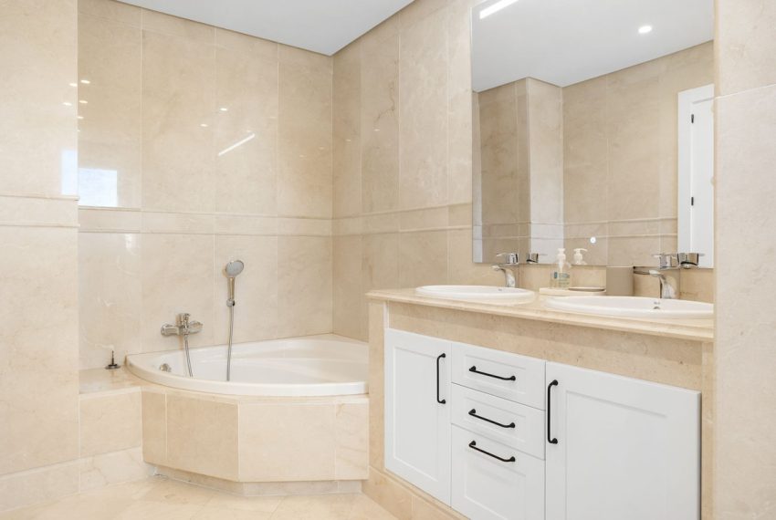 R5196688-Apartment-For-Sale-Aloha-Middle-Floor-Apartment-3-Beds-208-Built-17