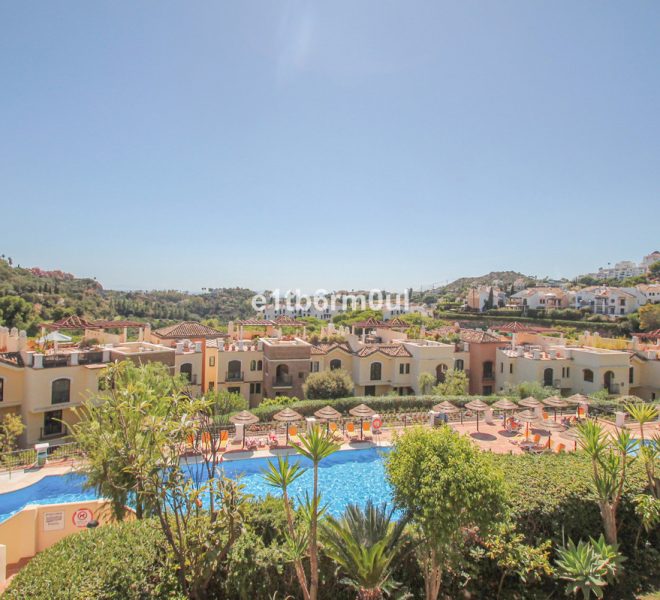 R5197015-Image 1-Middle Floor Apartment - 3 Beds - 160 Built