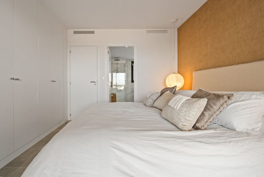 R5199829-Apartment-For-Sale-Estepona-Penthouse-3-Beds-91-Built-17