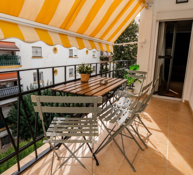 R5200159-Image 1-Middle Floor Apartment - 4 Beds - 97 Built