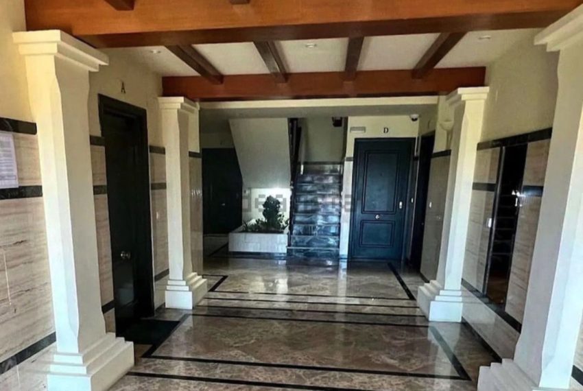 R5201623-Apartment-For-Sale-Nueva-Andalucia-Ground-Floor-Apartment-2-Beds-71-Built-1