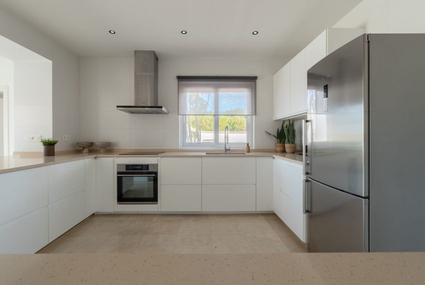 R5202802-Villa-For-Sale-Guadalmina-Alta-Detached-4-Beds-240-Built-11