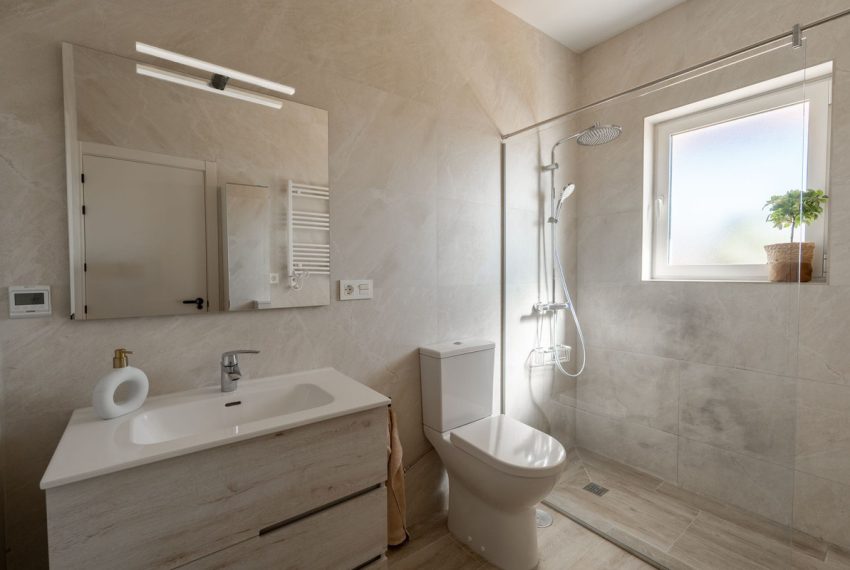 R5202802-Villa-For-Sale-Guadalmina-Alta-Detached-4-Beds-240-Built-14