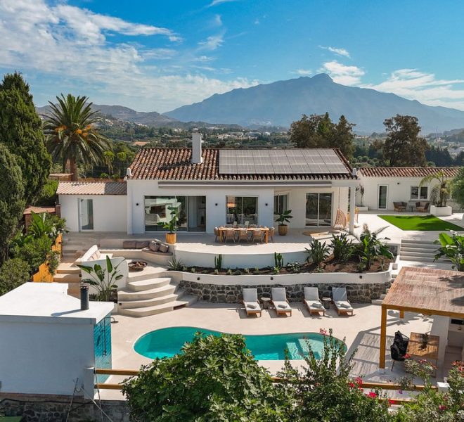 R5202802-Image 1-Detached - 4 Beds - 240 Built