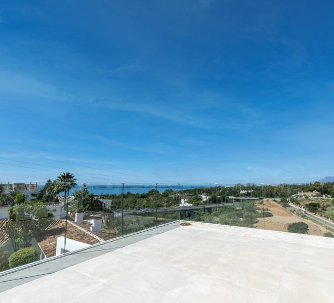 R5204827-Image 1-Detached - 4 Beds - 580 Built