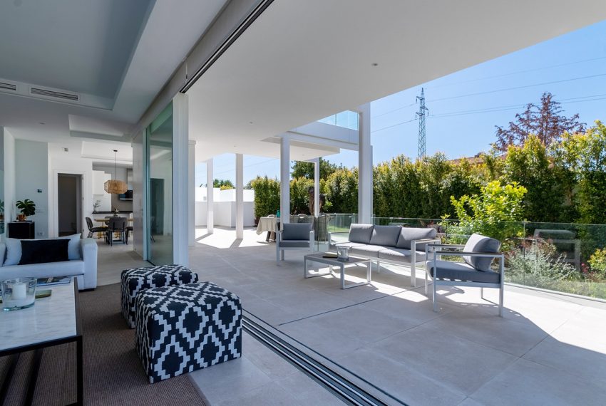 R5204827-Villa-For-Sale-Marbella-Detached-4-Beds-580-Built-8