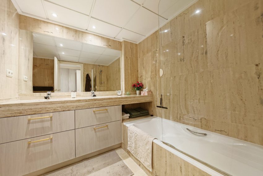 R5204851-Apartment-For-Sale-Marbella-Middle-Floor-Apartment-3-Beds-142-Built-12