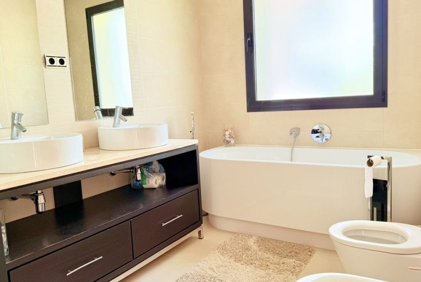 R5205751-Apartment-For-Sale-Altos-de-los-Monteros-Penthouse-3-Beds-139-Built-14