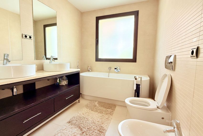 R5205751-Apartment-For-Sale-Altos-de-los-Monteros-Penthouse-3-Beds-139-Built-15