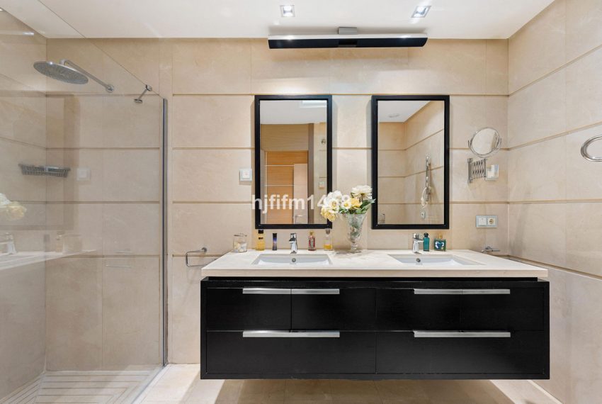 R5207956-Apartment-For-Sale-Benahavis-Ground-Floor-Apartment-2-Beds-126-Built-10