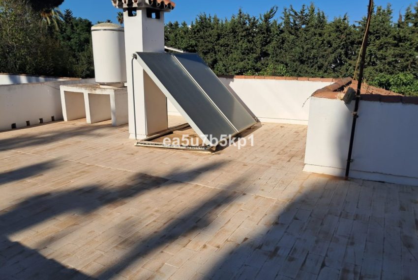 R5208004-Villa-For-Sale-Estepona-Detached-5-Beds-220-Built-14