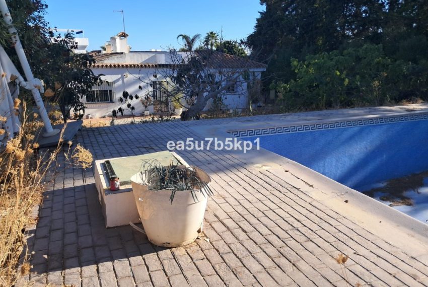 R5208004-Villa-For-Sale-Estepona-Detached-5-Beds-220-Built-18