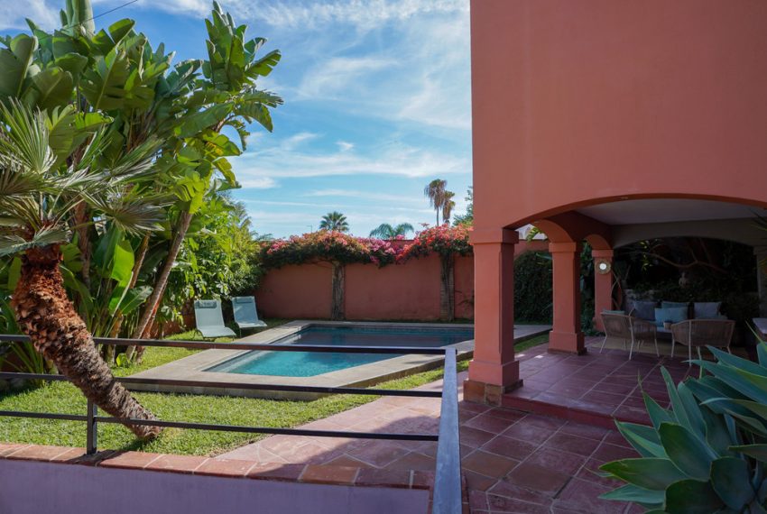 R5209510-Villa-For-Sale-Nueva-Andalucia-Detached-4-Beds-178-Built-16