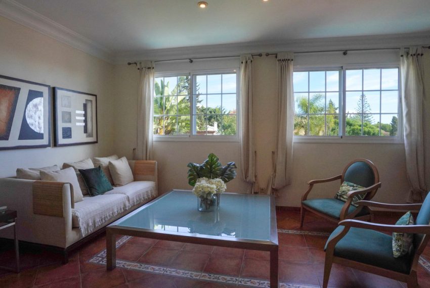 R5209510-Villa-For-Sale-Nueva-Andalucia-Detached-4-Beds-178-Built-19