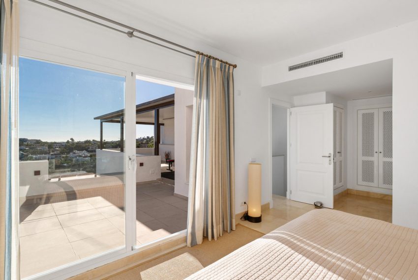 R5209558-Apartment-For-Sale-Nueva-Andalucia-Penthouse-Duplex-3-Beds-320-Built-15