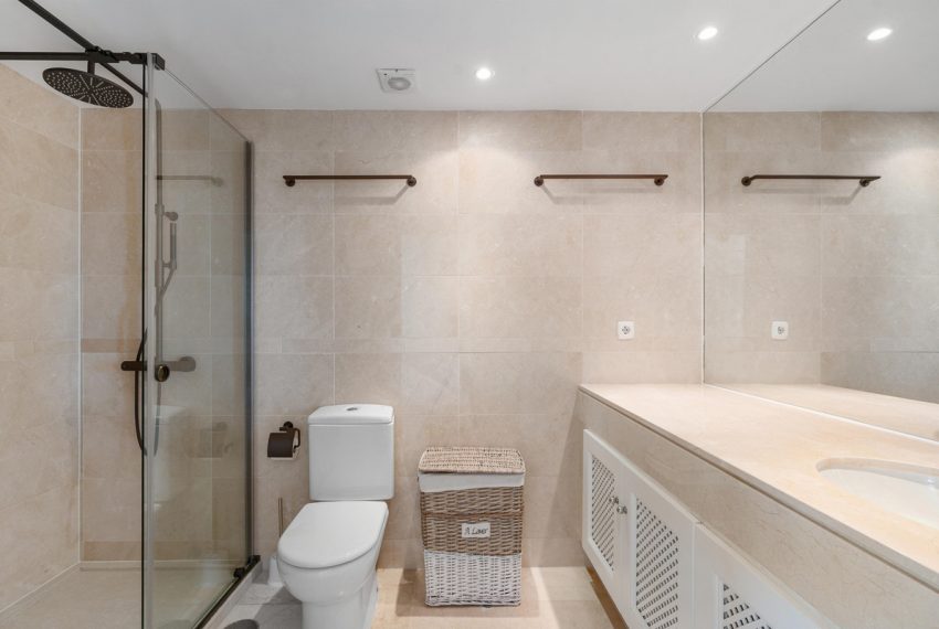 R5209558-Apartment-For-Sale-Nueva-Andalucia-Penthouse-Duplex-3-Beds-320-Built-19