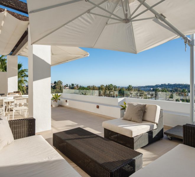 R5209558-Image 1-Penthouse Duplex - 3 Beds - 320 Built