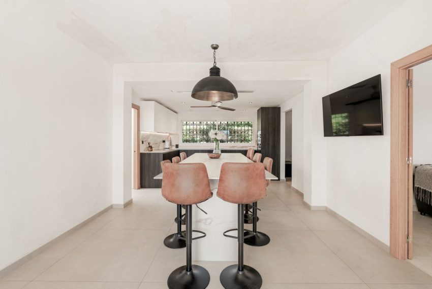 R5210131-Villa-For-Sale-El-Paraiso-Detached-4-Beds-341-Built-12